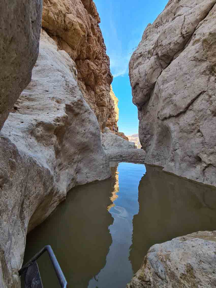 חניון לילה ברכת צפירה, בריכת צפירה, טיולים בערד