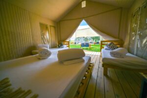 גלמפינג קיבוץ אליפז