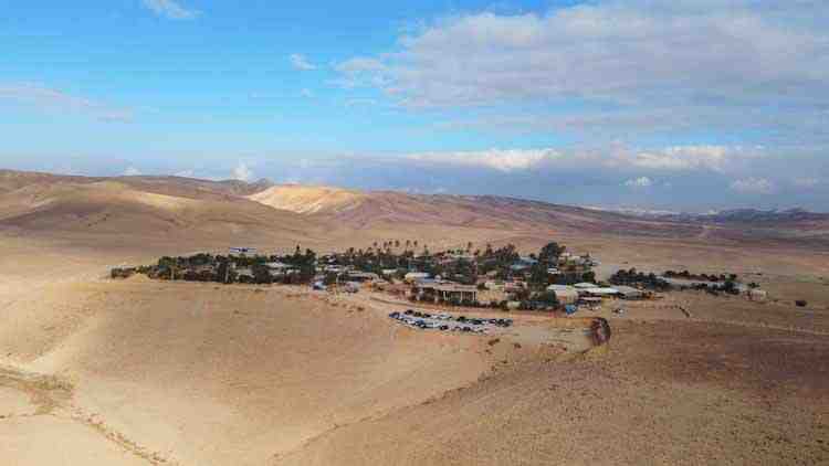 כפר הנוקדים הזמנות, גלמפינג בערד