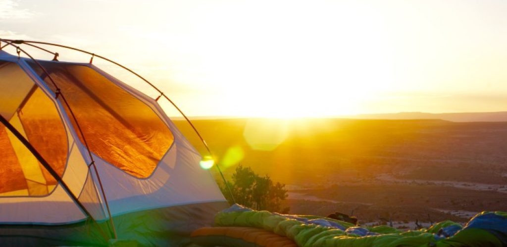קמפינג באוהל