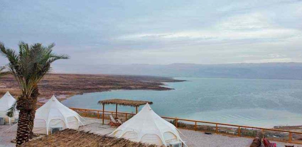 גלמפינג חוף קליה, אוהלים ממוזגים בים המלח